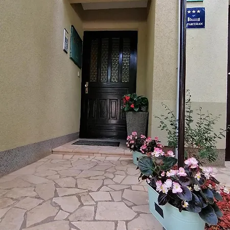 Apartment Oliva