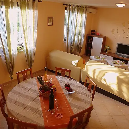 Apartment Oliva *