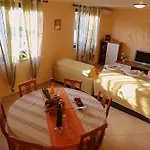 Apartment Oliva *